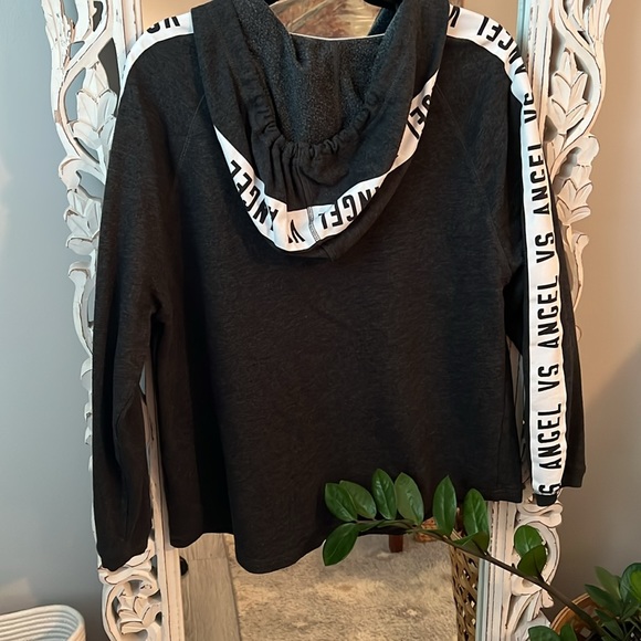 VS Angel Sport Pullover Hoodie - Picture 9 of 9